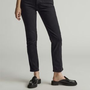 NWT - Everlane - Black Crop The Original Cheeky Jean